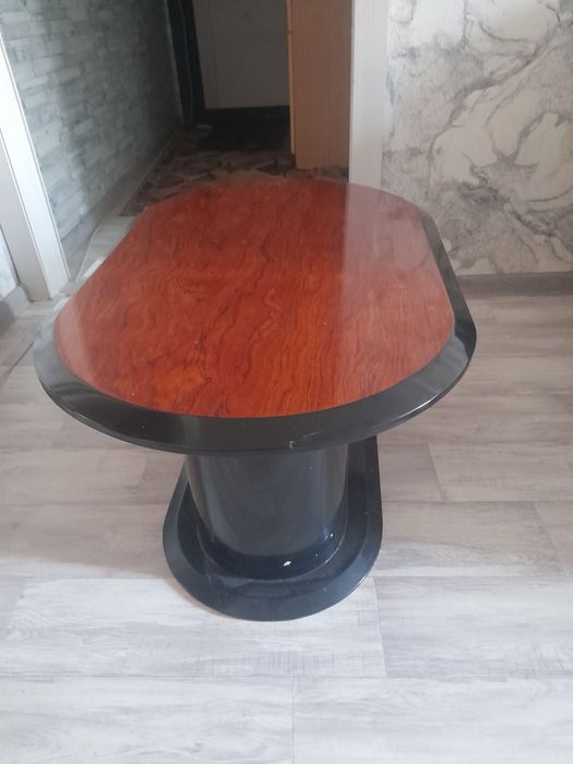 Маленький столик