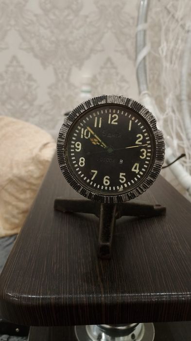 Танковые часы продам