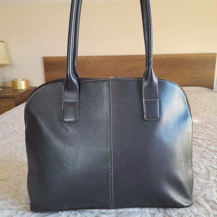 Елегантна чанта L.Credi