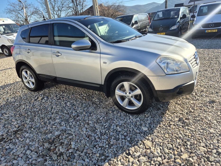 Nissan Qashqai 2009 panoramic clima