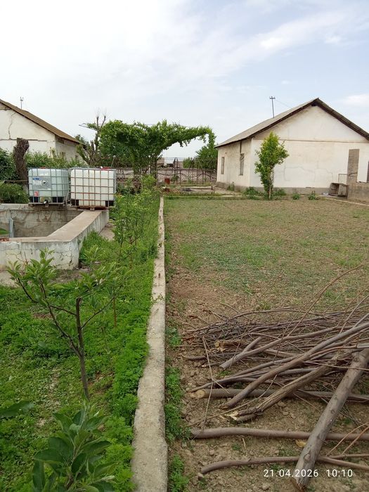 Ortasaroy yer sotiladi 10 sotiq