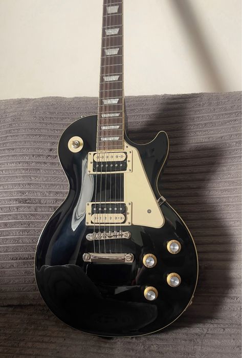 Продам Epiphone Les paul classic