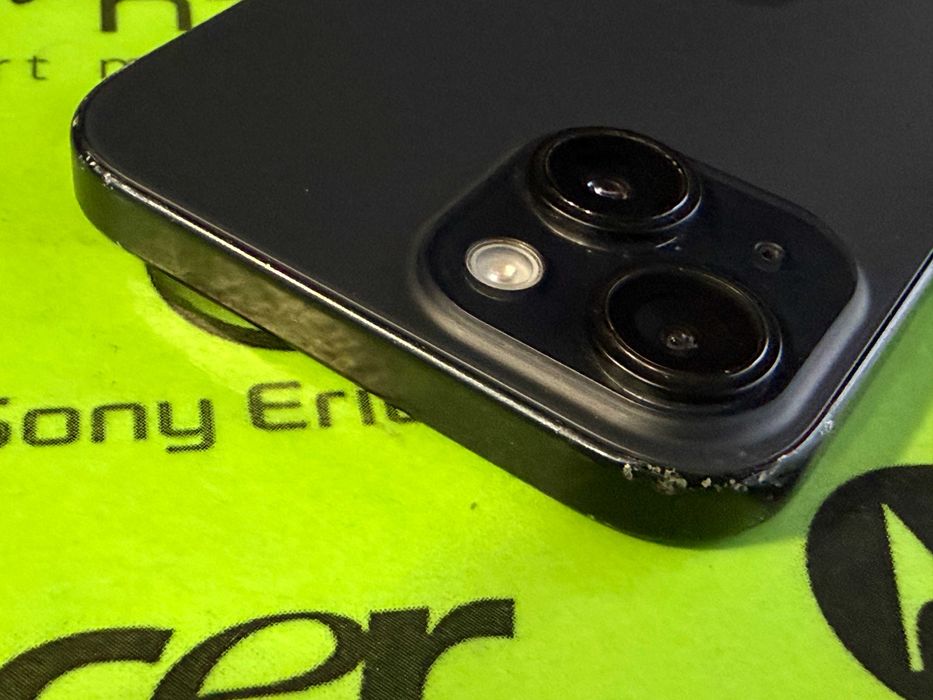 iPhone 15 256gb фабрично отключен.Гаранция