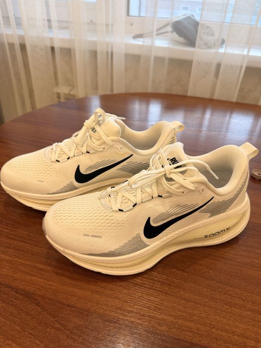 Беговые кроссовки nike