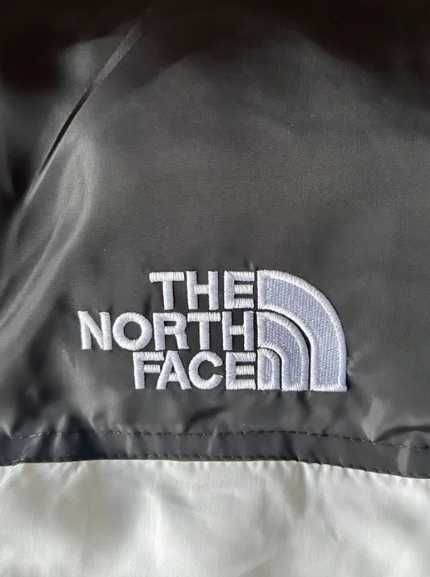 *SALE* GEACA The North Face 700 - livrare cu verificare