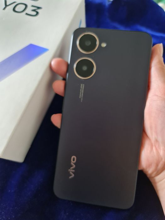 VIVO Y03. 128 гигабайт