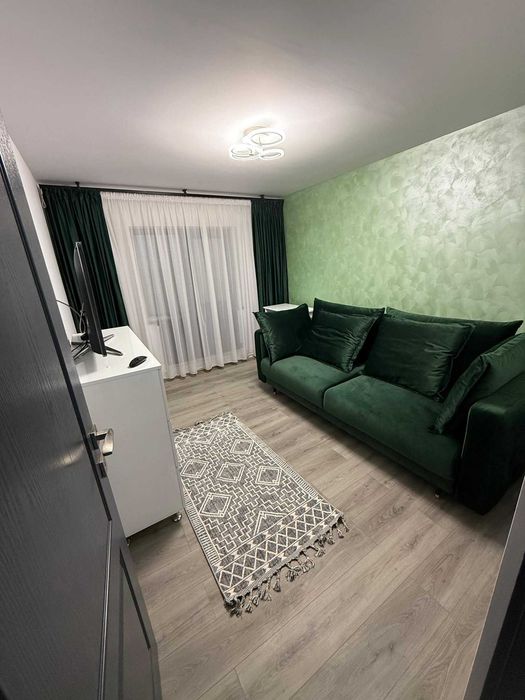 Apartament 3 camere complet renovat – mobilat/utilat premium – mutare imediată