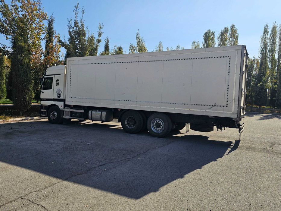 MERCEDES Yuk refrijerator. Мерседес юк автомобили . Рефрижератор. 2001