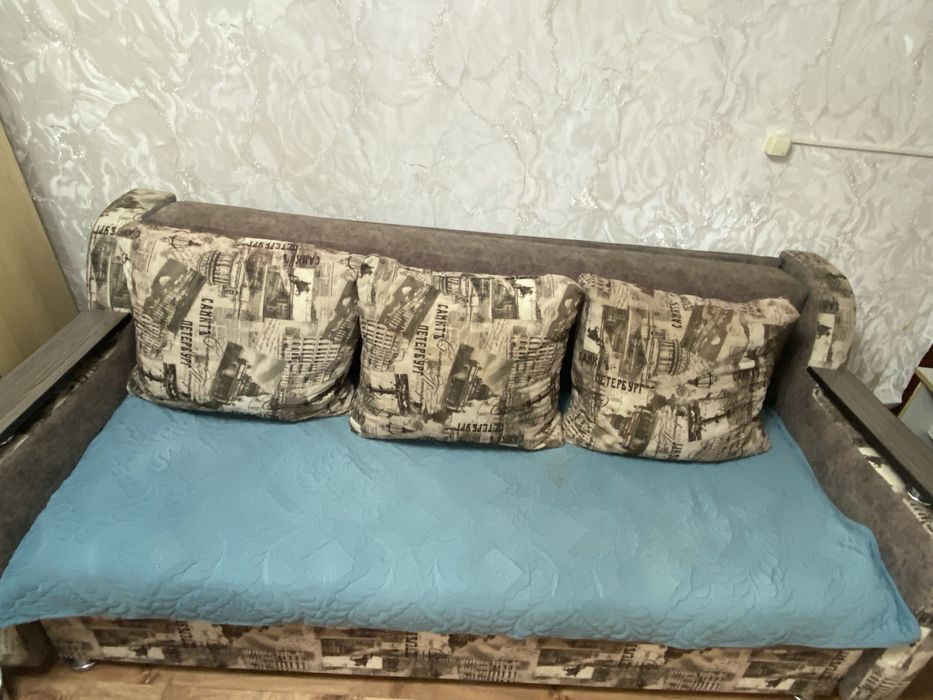 Продадим Диван Тик так.