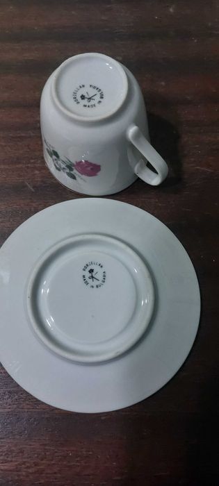 порцеланов сервиз за кафе,български,цена 25 лв