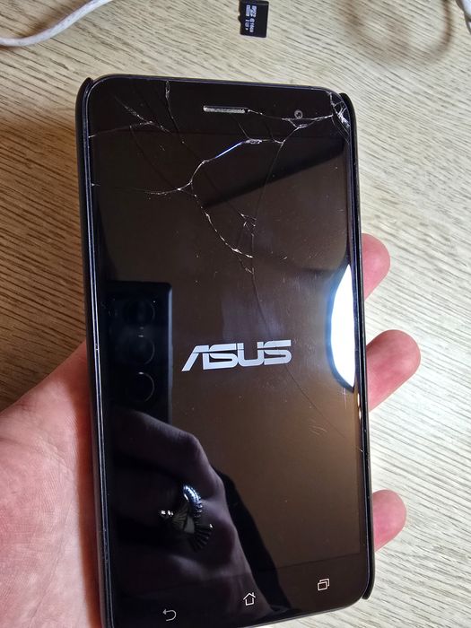 Asus Zenfone 3 (pentru piese)