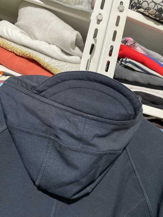 Trenci nordic de ploaie și vânt