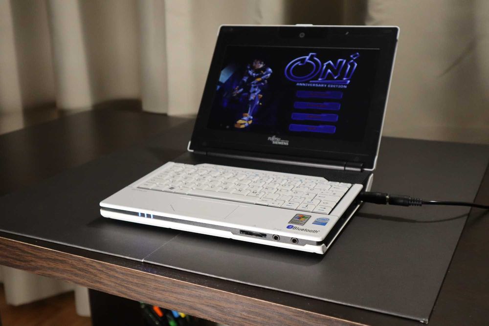Laptop Retro Gaming Fujitsu Siemens Amilo Mini 3520