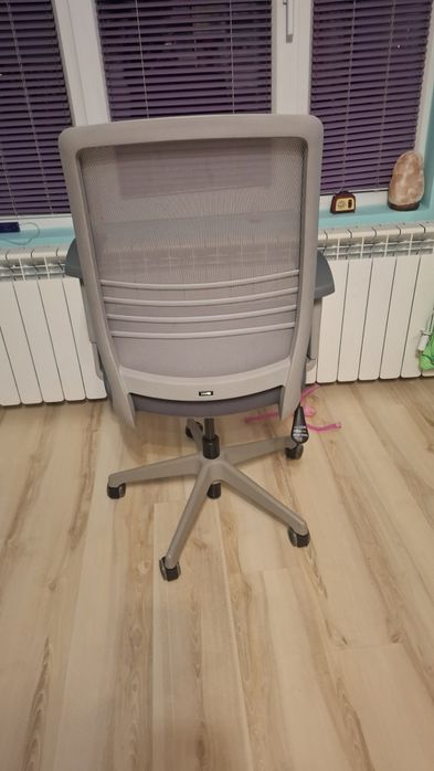 Ергономичен Офис стол