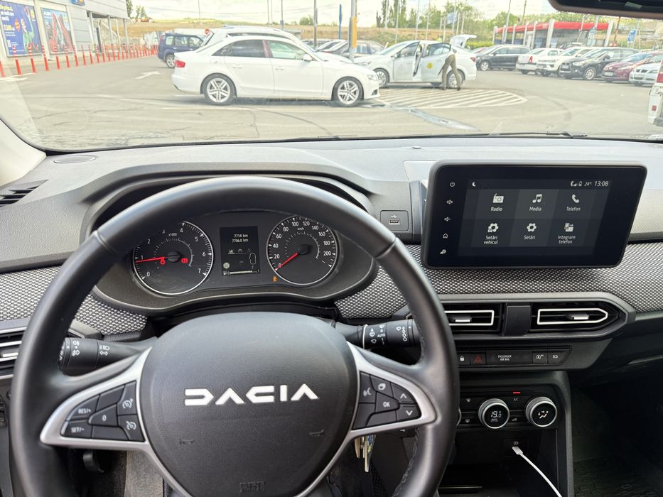 Dacia Logan 2025 service si garantie inca 4 ani