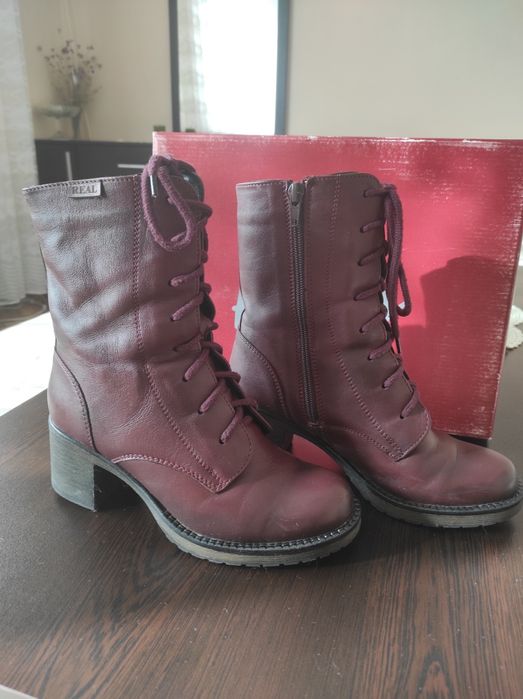 Продавам зимни боти от естествена кожа номер 36