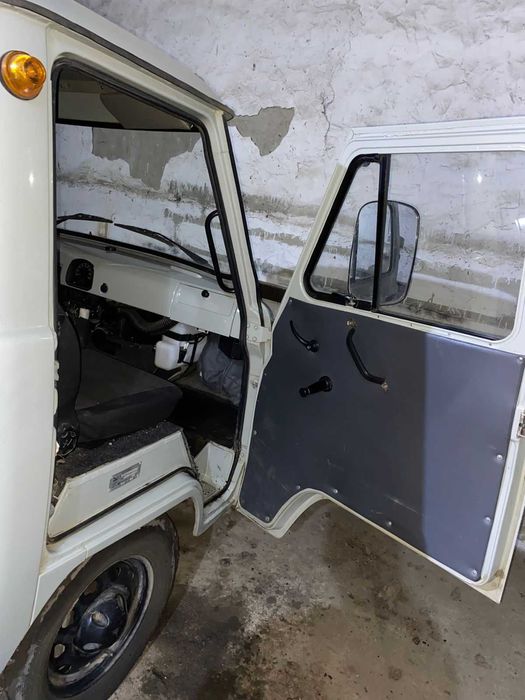 Продаётся УАЗ-3303 термоцистерна-молоковоз