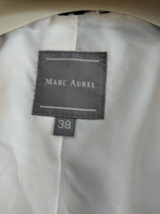 Палта за жена.  За есен и пролет.