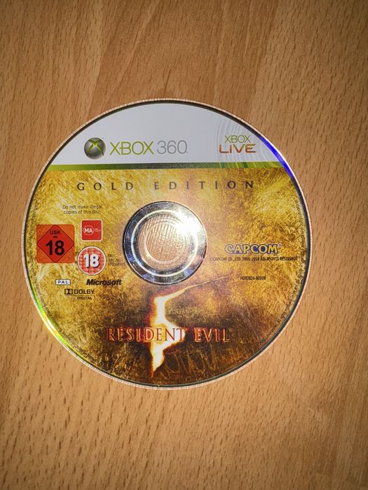 Xbox 360 slim с чисто ново захранване