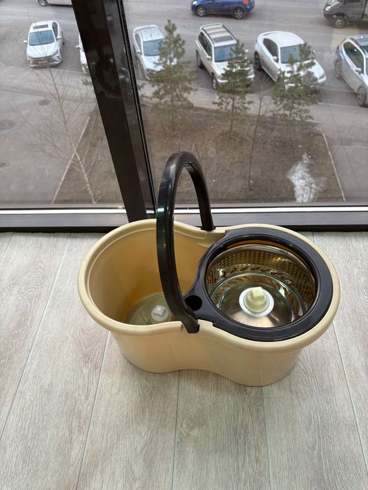 Швабра с ведром центрифуга