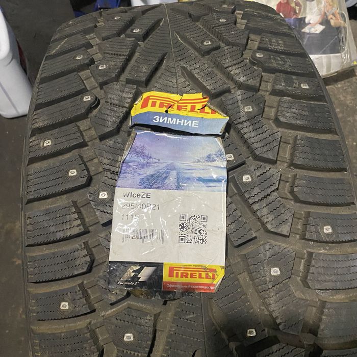 PIRELLI ICE ZERO 295/40/21 новая