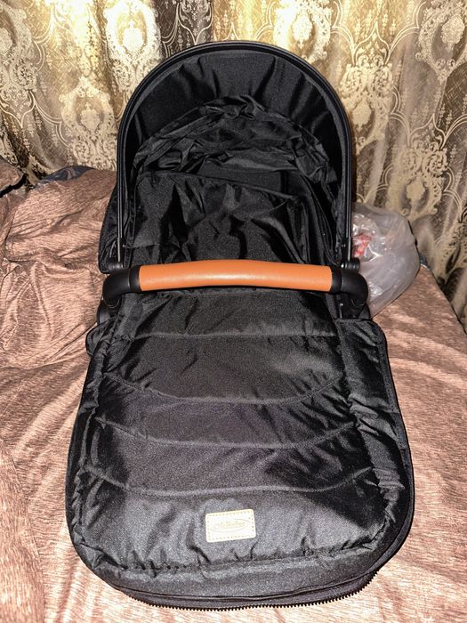 Продам коляску 3в1