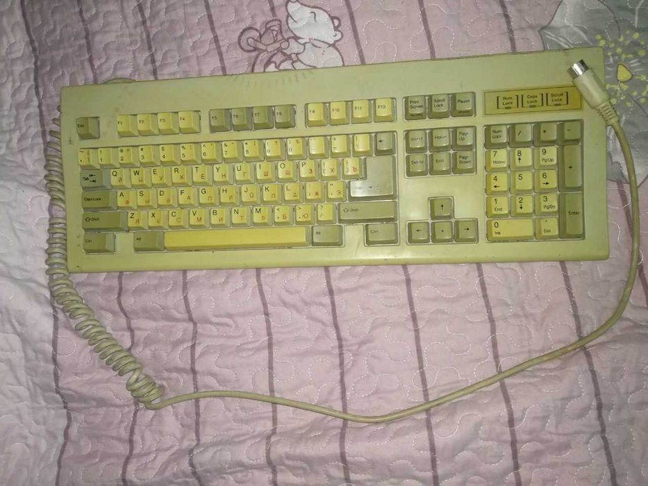 продам клавиатуру для компьютера
