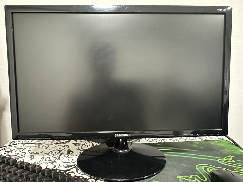 Монитор Samsung 24" Full HD (HDMI/VGA)