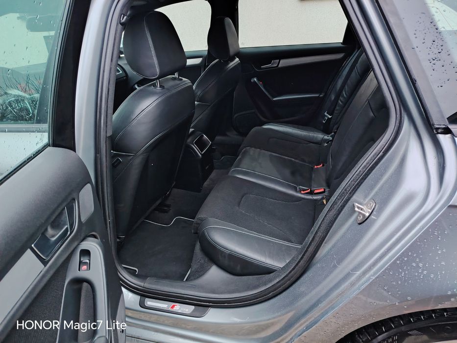 Audi A4 B8 Quattro 2.0 tfsi S-line Euro5  2011  Manual LED