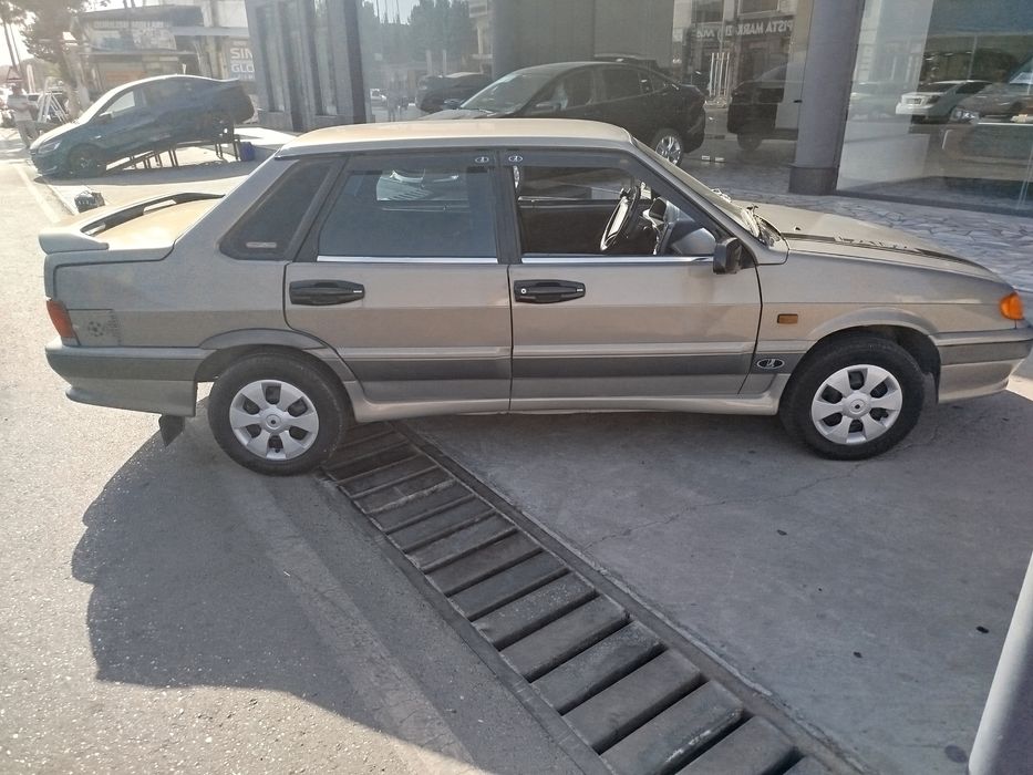 Лада 21015 Яхши Зур холатда Сотилади.