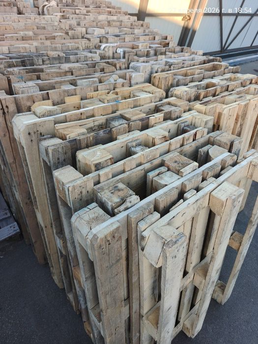Поддоны 1100 продам