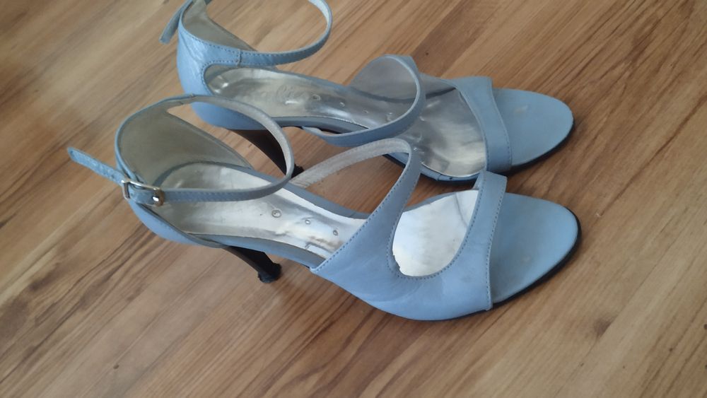 Дамски обувки-сандал с ток,сини и бежеви
