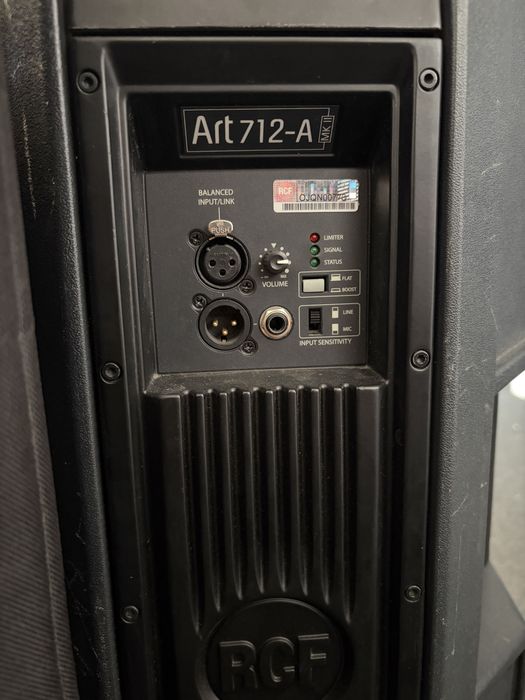 Boxa activa RCF ART 712 A MK2 este varianta cu un sunet mult mai bun decat MK4 boxa a fost folosita ca monitor nu a fost suprasolicitata
