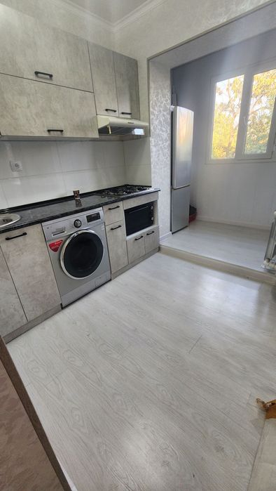 Продам одна комнатная.  Мирабадский район