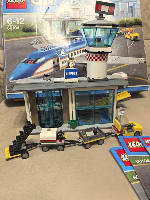 LEGO City 60104 Пътнически терминал