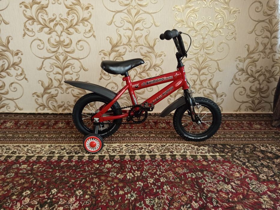 Продается Десткий велик  торг уместен!