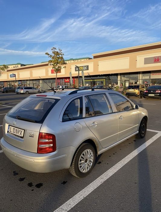 Skoda Fabia break, motor 1.2 benzină, An 2003, 250.000 KM.  Ac funcțional !