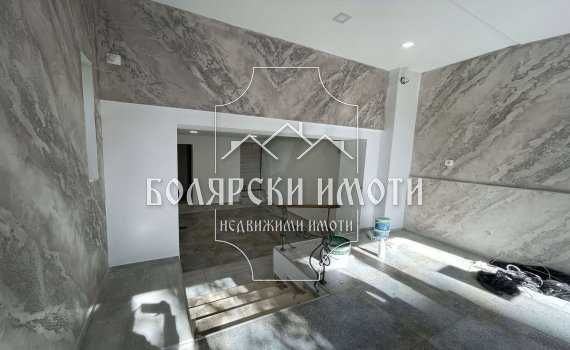 Дава се под наем Магазин в Велико Търново, Център - 55 кв.м за 357 € - Снимка #3