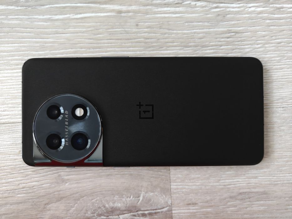 Oneplus 11, 128gb, 8gb ram