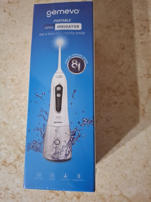 Irigator bucal nou, cu baterii