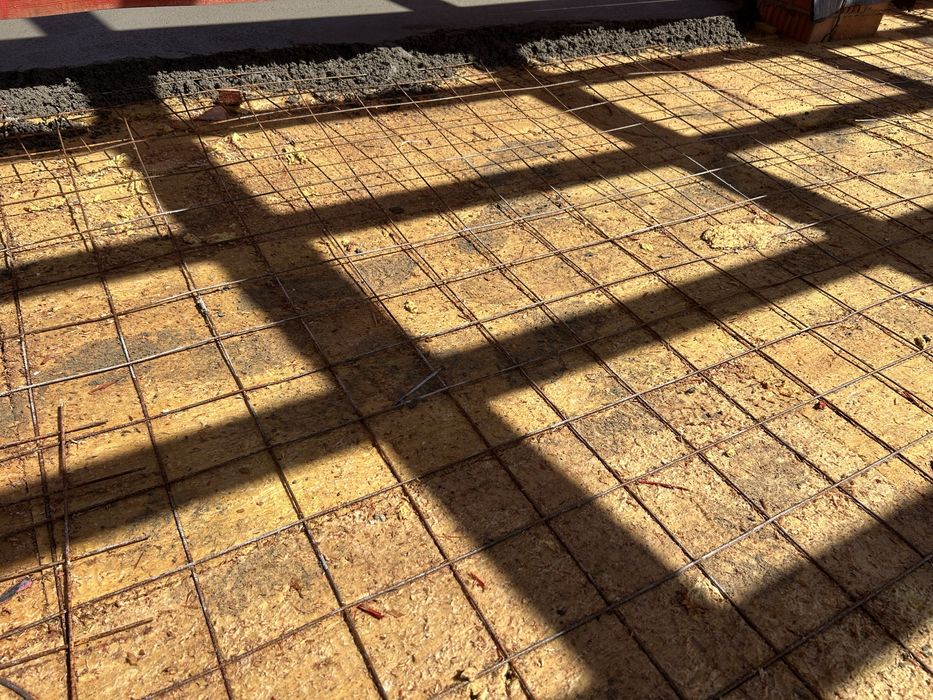 Стяжка полусухая