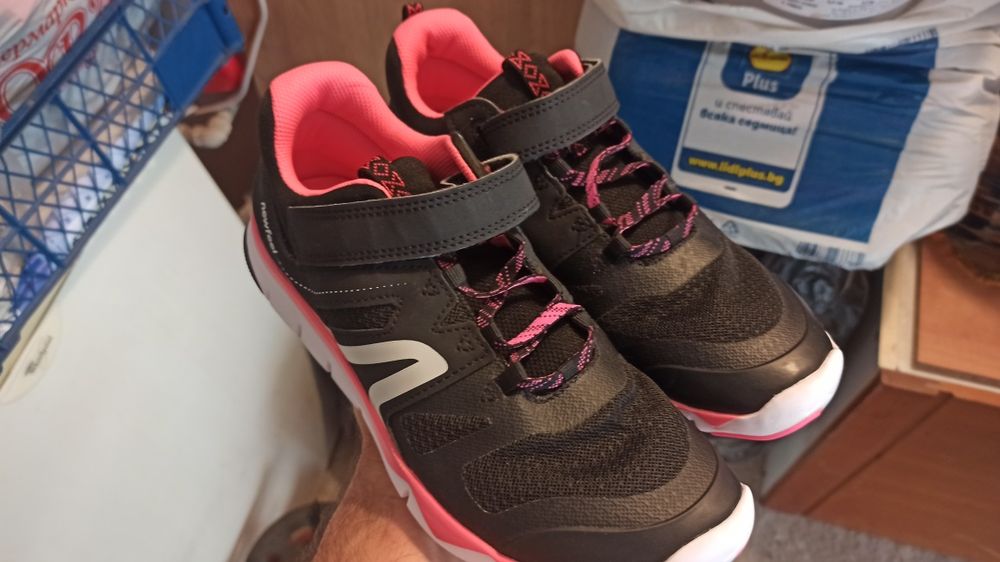 Маратонки за момиче