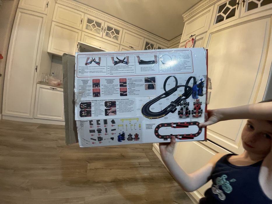 Vand pista masinute electrice cu telecomanda