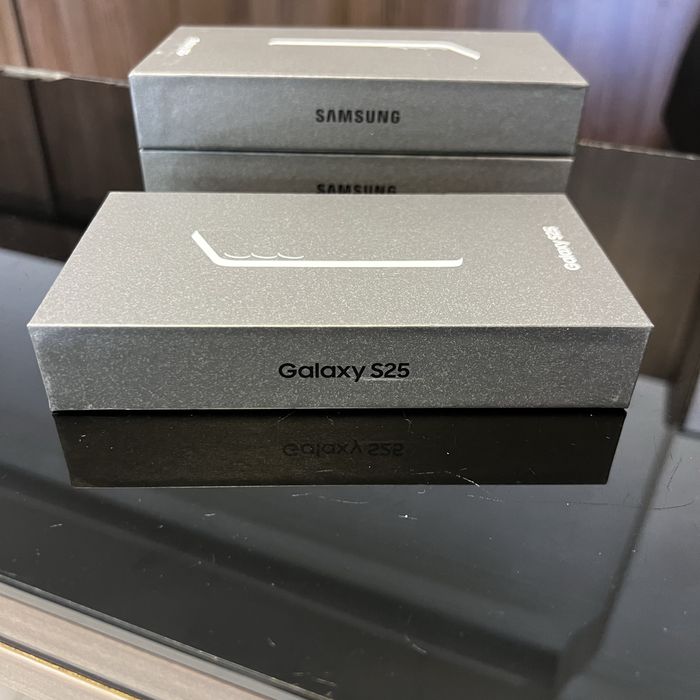 Нов!2г гаранция! Samsung Galaxy S25 S931 5G Dual Sim 12GB RAM 128GB