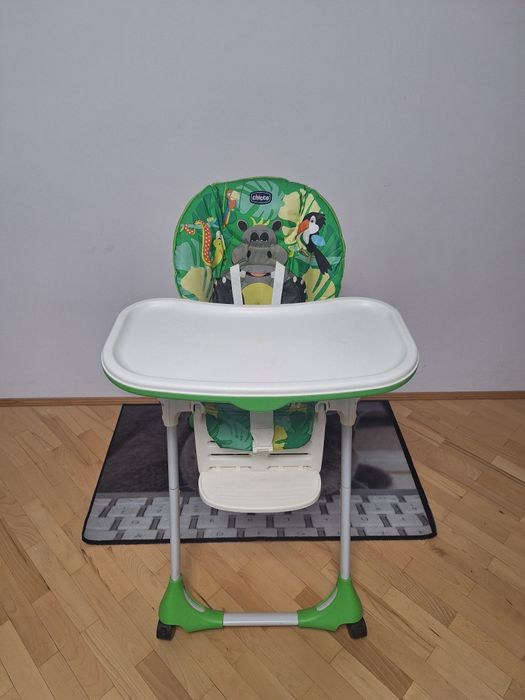 Vând scaun de masă Chicco Polly Easy