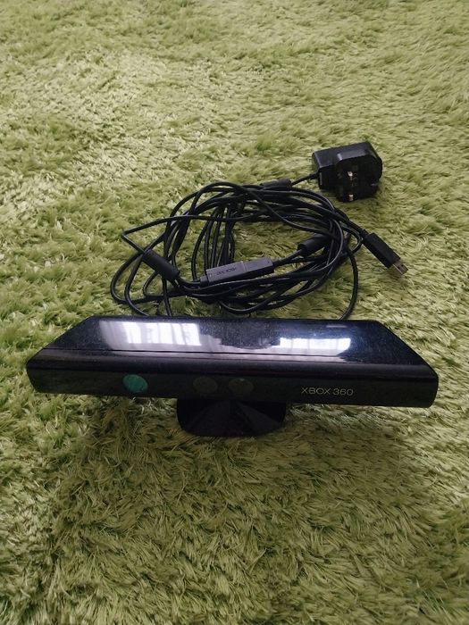 Продавам kinekt за xbox 360