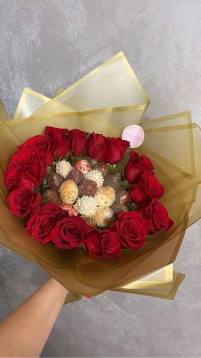 Клубника в шоколаде, есть Kaspi red