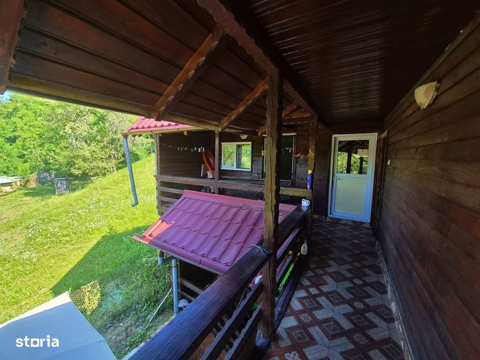 Casă de vânzare în comuna Valea Danului, sat Vernești, județ Argeș.