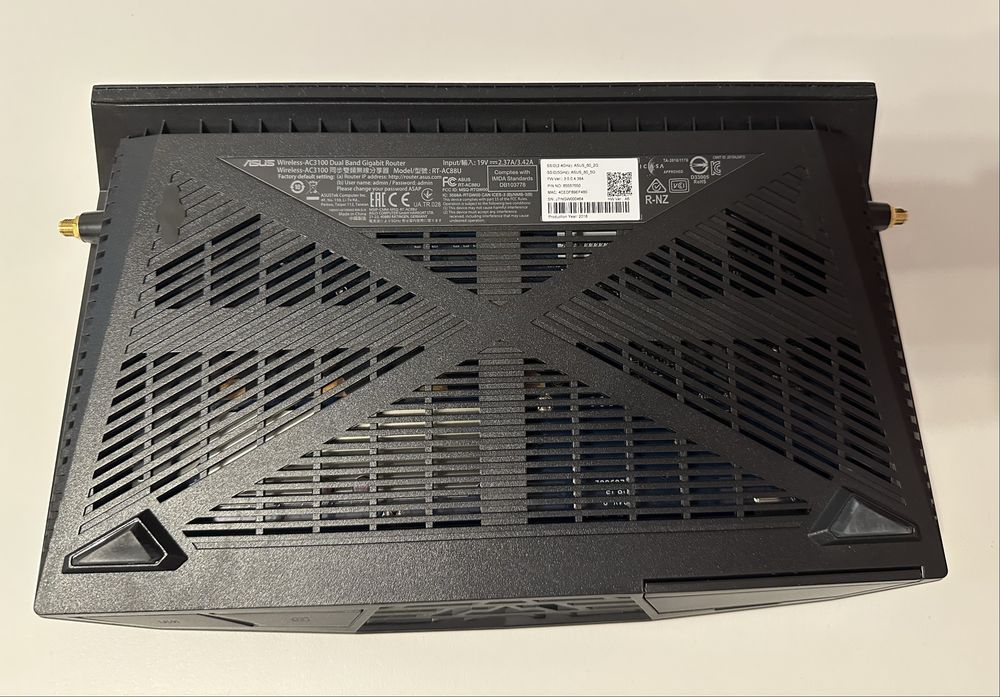 Router Wi-Fi Asus RT-AC88U MU-MIMO
