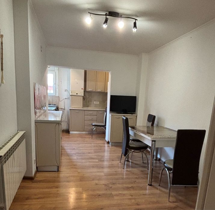 Apartament de inchiriat 3 camere etaj 1 in centrul orasului  Sebes